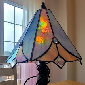 Tiffany Style Stained Glass Table Lamp